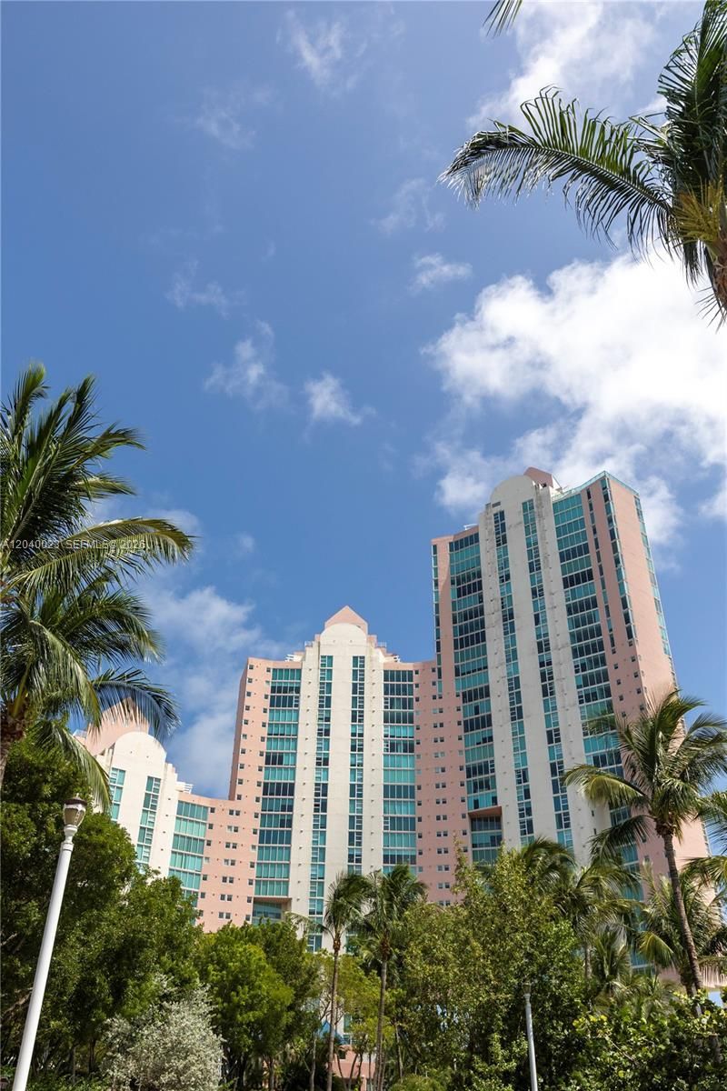 3370 Hidden Bay Dr, Unit 602, Aventura, FL 33180 Photo