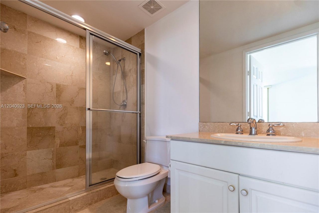 3370 Hidden Bay Dr, Unit 602, Aventura, FL 33180 Photo
