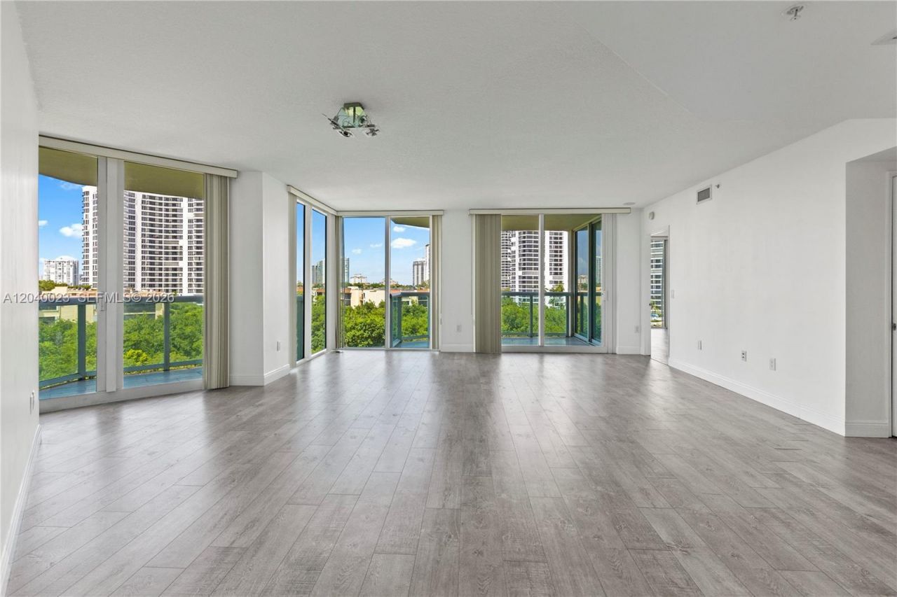 3370 Hidden Bay Dr, Unit 602, Aventura, FL 33180 Photo