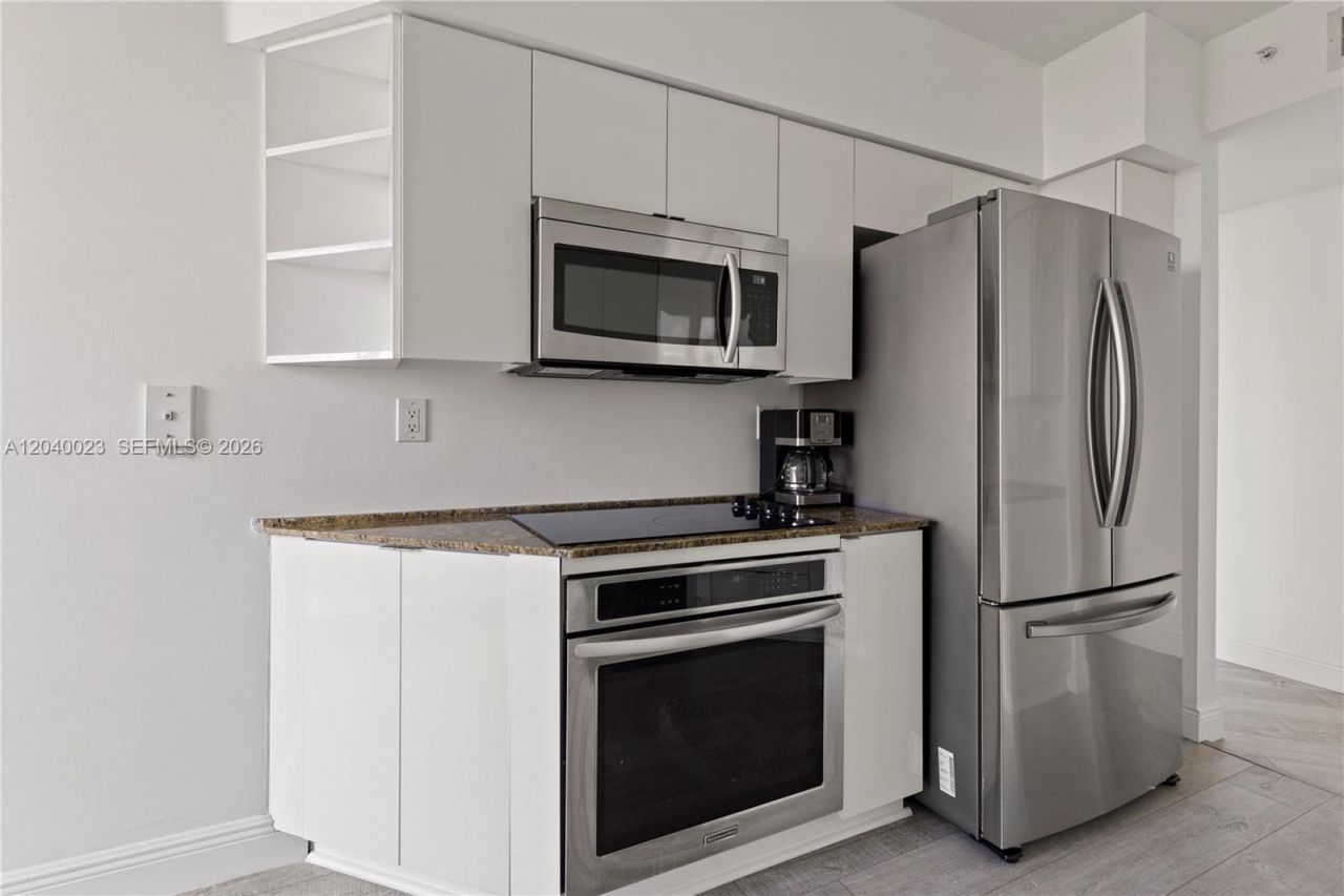 3370 Hidden Bay Dr, Unit 602, Aventura, FL 33180 Photo
