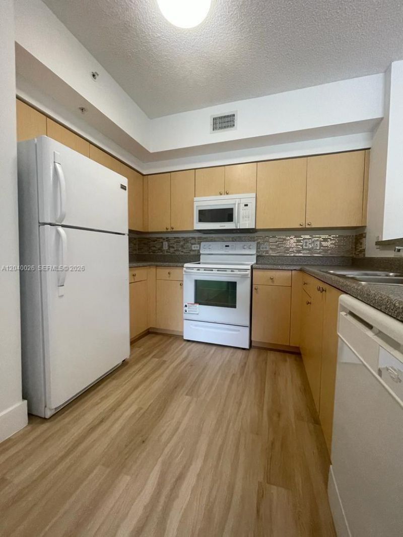 2240 E Preserve Way , Unit 104, Miramar, FL 33025 Photo