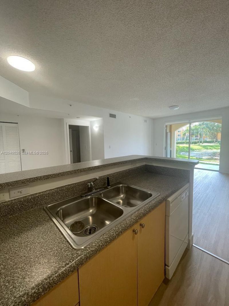 2240 E Preserve Way , Unit 104, Miramar, FL 33025 Photo