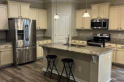 554 Hopscotch Lane  photo 4
