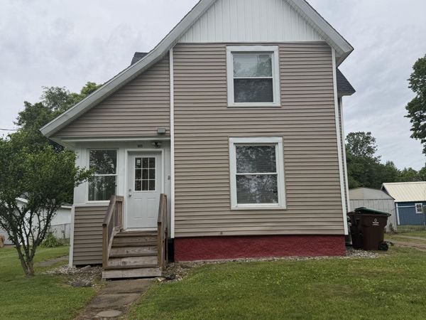 905 Burr Oak Street, Albion, MI 49224