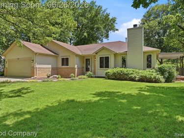 21466 Ruth Street, Farmington Hills, MI 48336