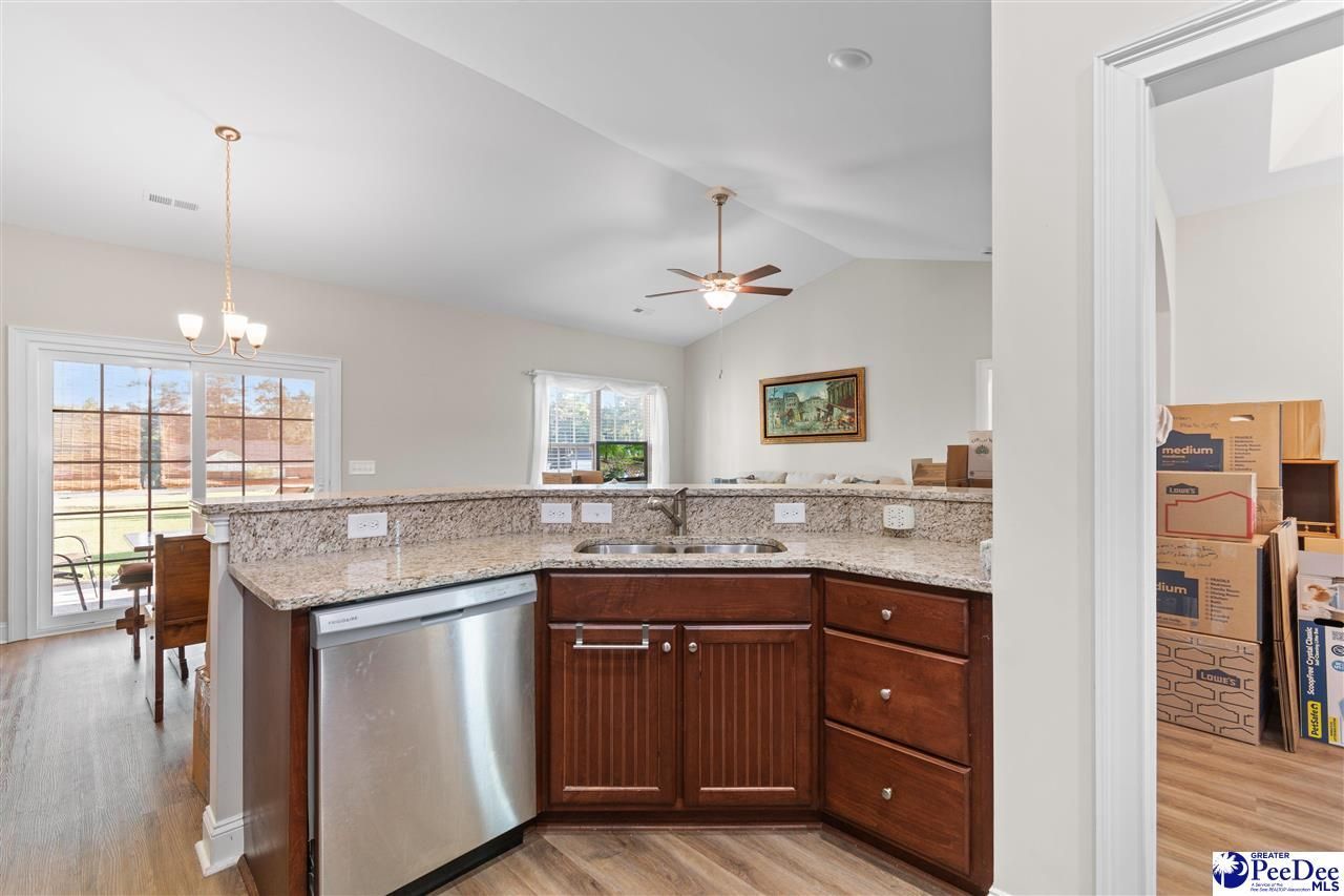 1332 Highway 319 Photo 11