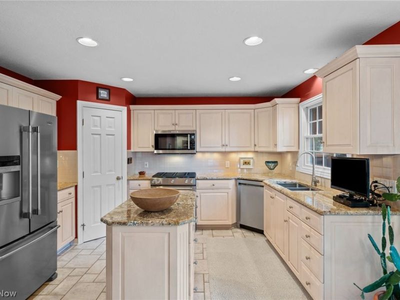 5318 New Haven Court, Sheffield Village, OH 44054 Photo 14