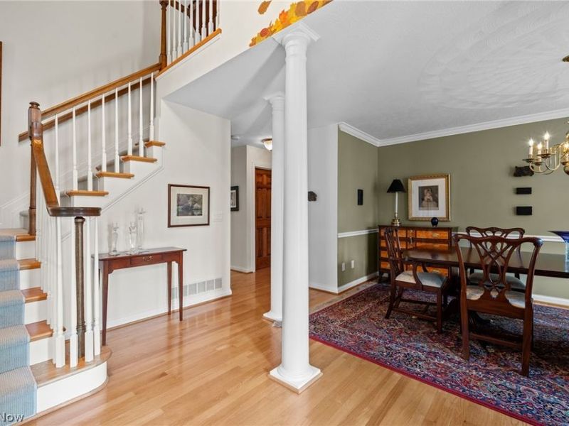 5318 New Haven Court, Sheffield Village, OH 44054 Photo 4