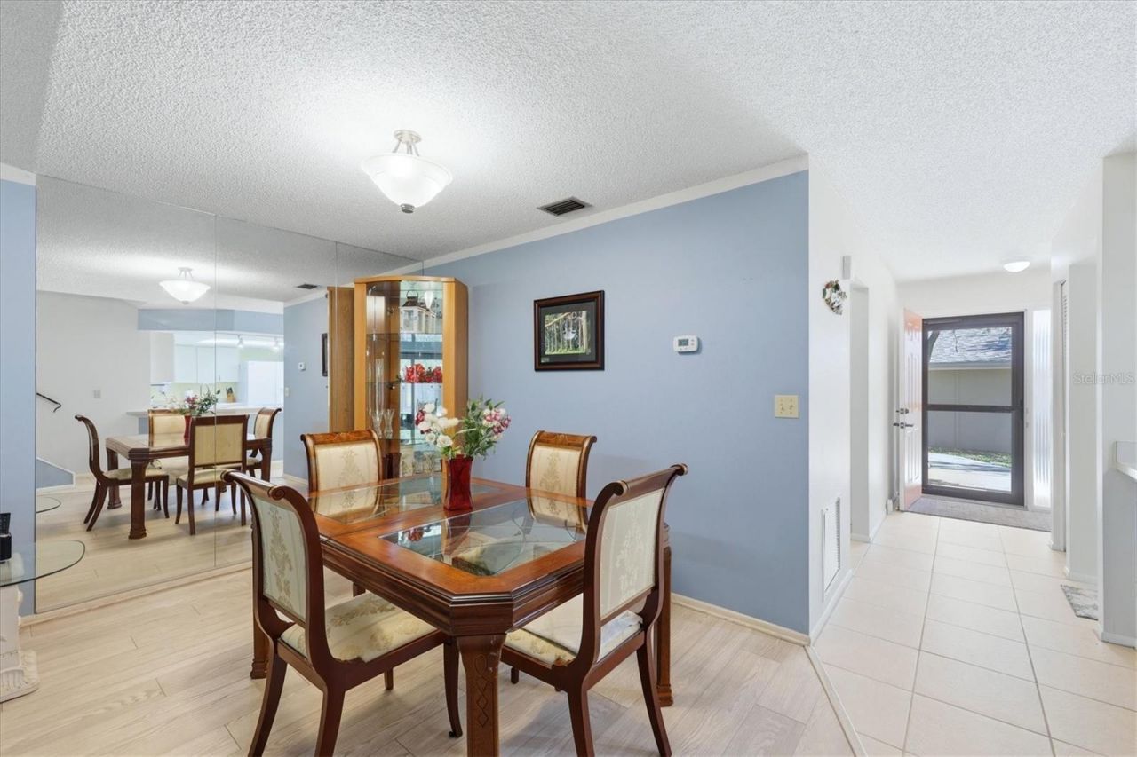 3412 Tallywood Circle , Unit 7018, Sarasota, FL 34237 Photo