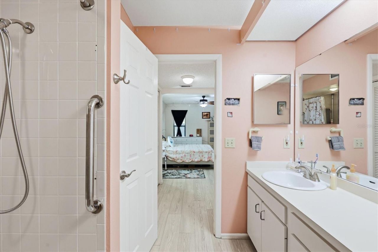 3412 Tallywood Circle , Unit 7018, Sarasota, FL 34237 Photo