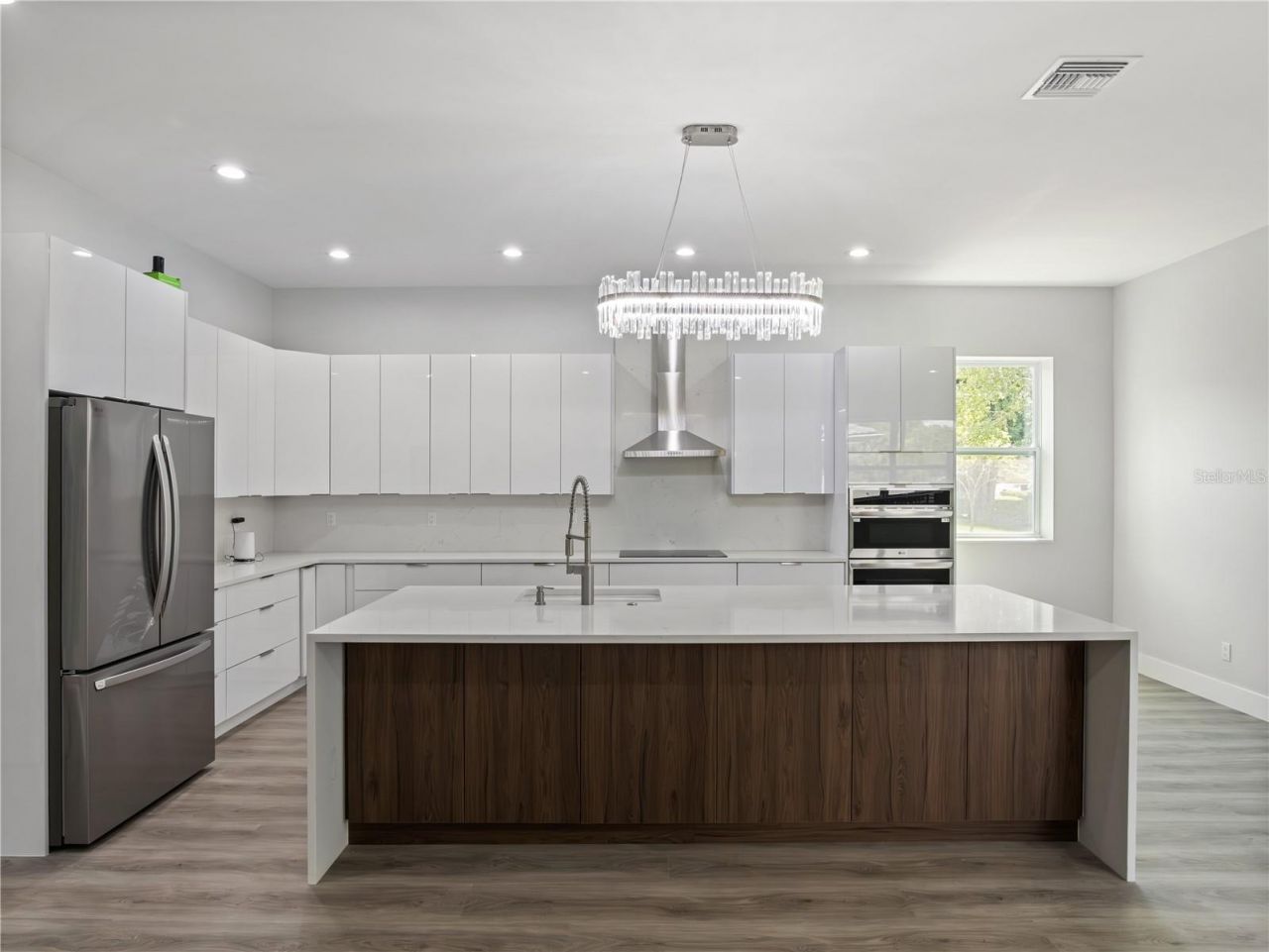 1190 W Lakeshore Drive, Clermont, FL 34711 Photo