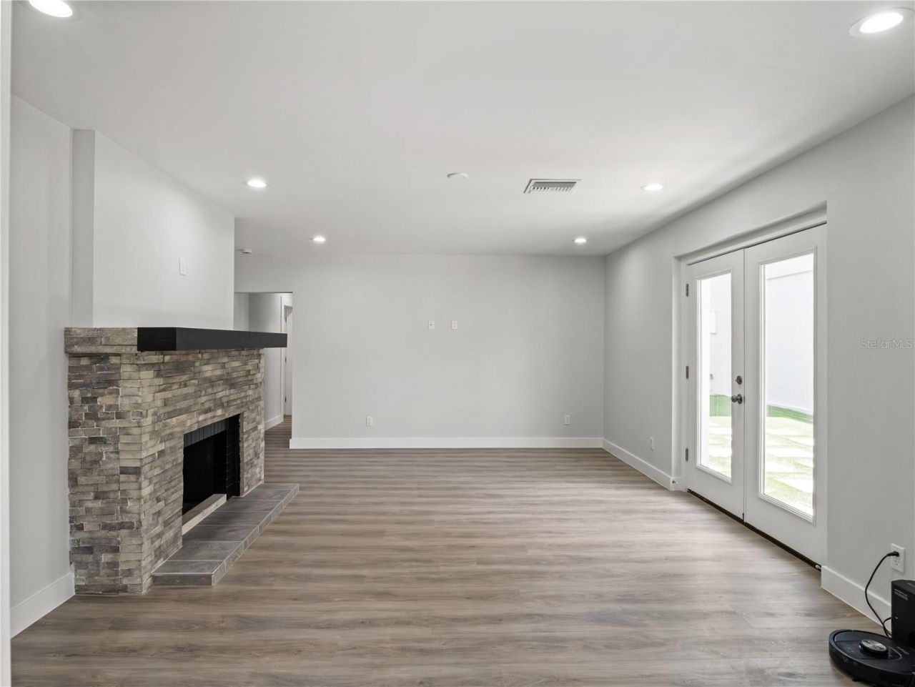 1190 W Lakeshore Drive, Clermont, FL 34711 Photo