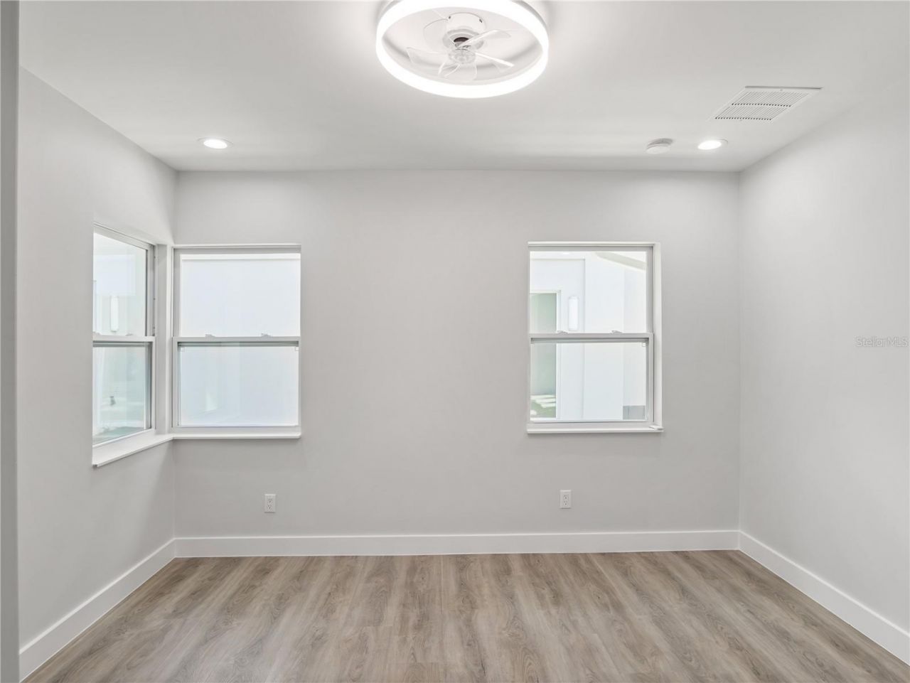 1190 W Lakeshore Drive, Clermont, FL 34711 Photo