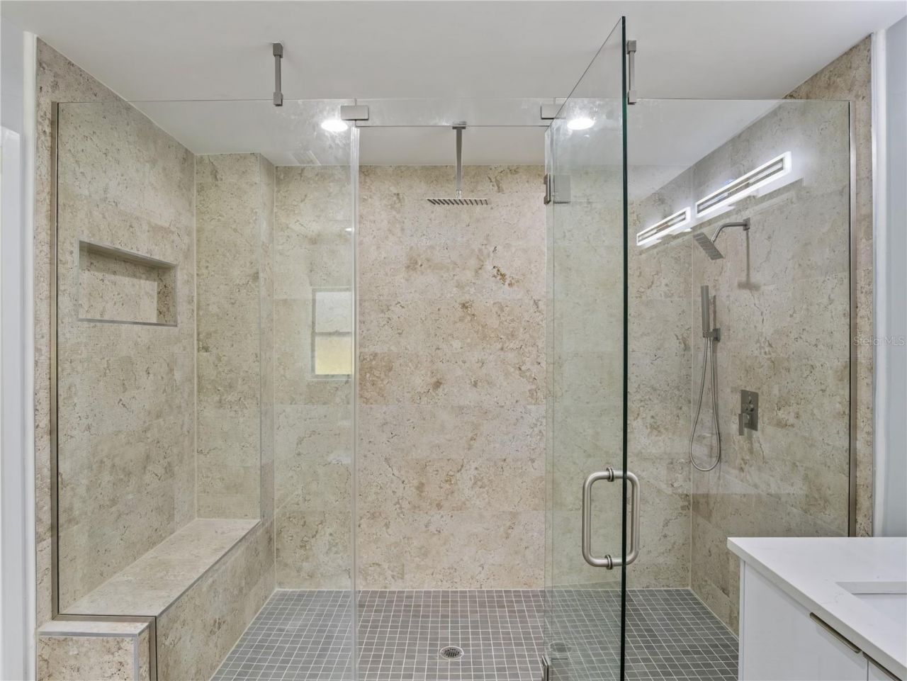 1190 W Lakeshore Drive, Clermont, FL 34711 Photo