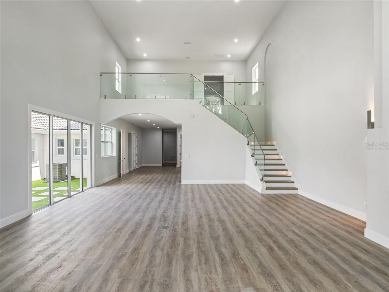1190 W Lakeshore Drive, Clermont, FL 34711 Photo