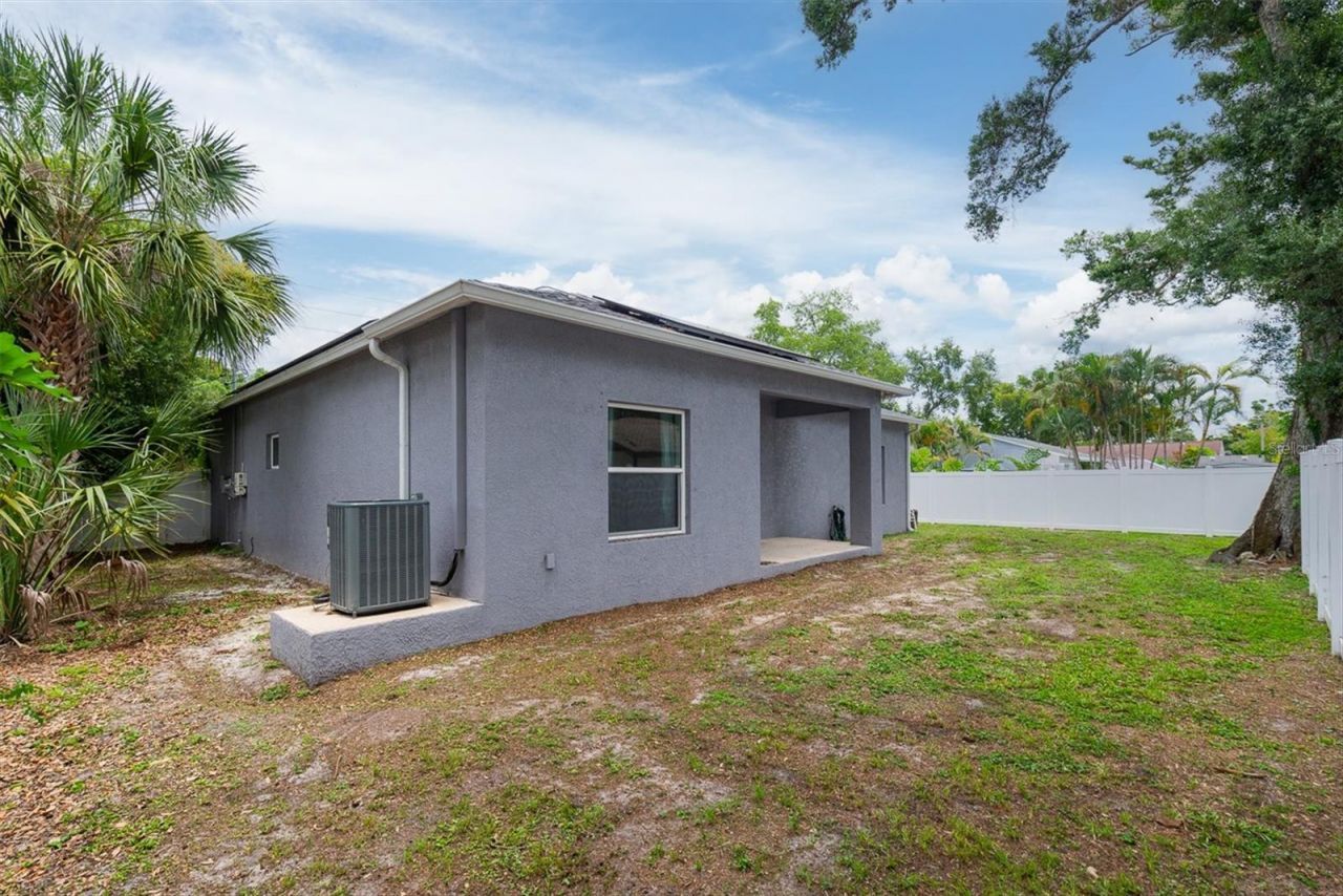 5876 78th Avenue N, Pinellas Park, FL 33781 Photo