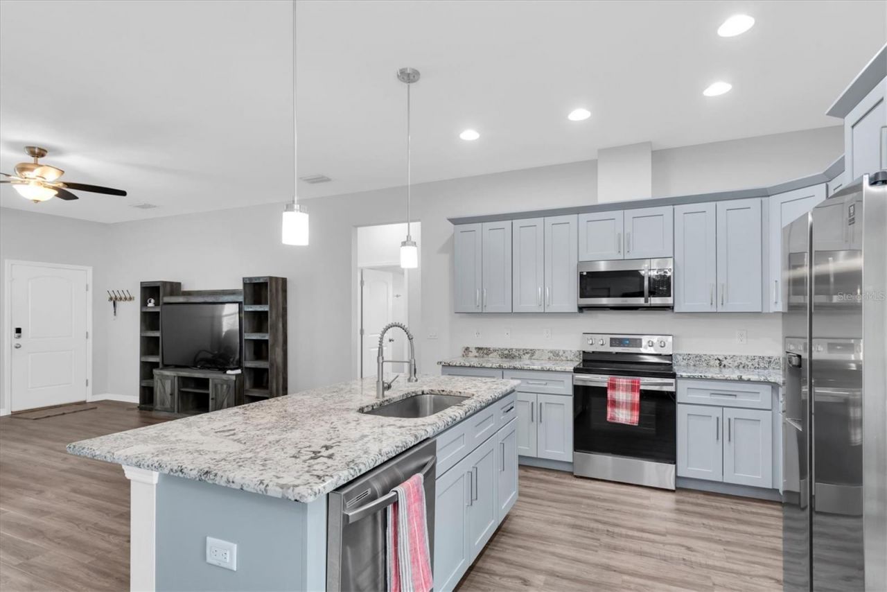 5876 78th Avenue N, Pinellas Park, FL 33781 Photo