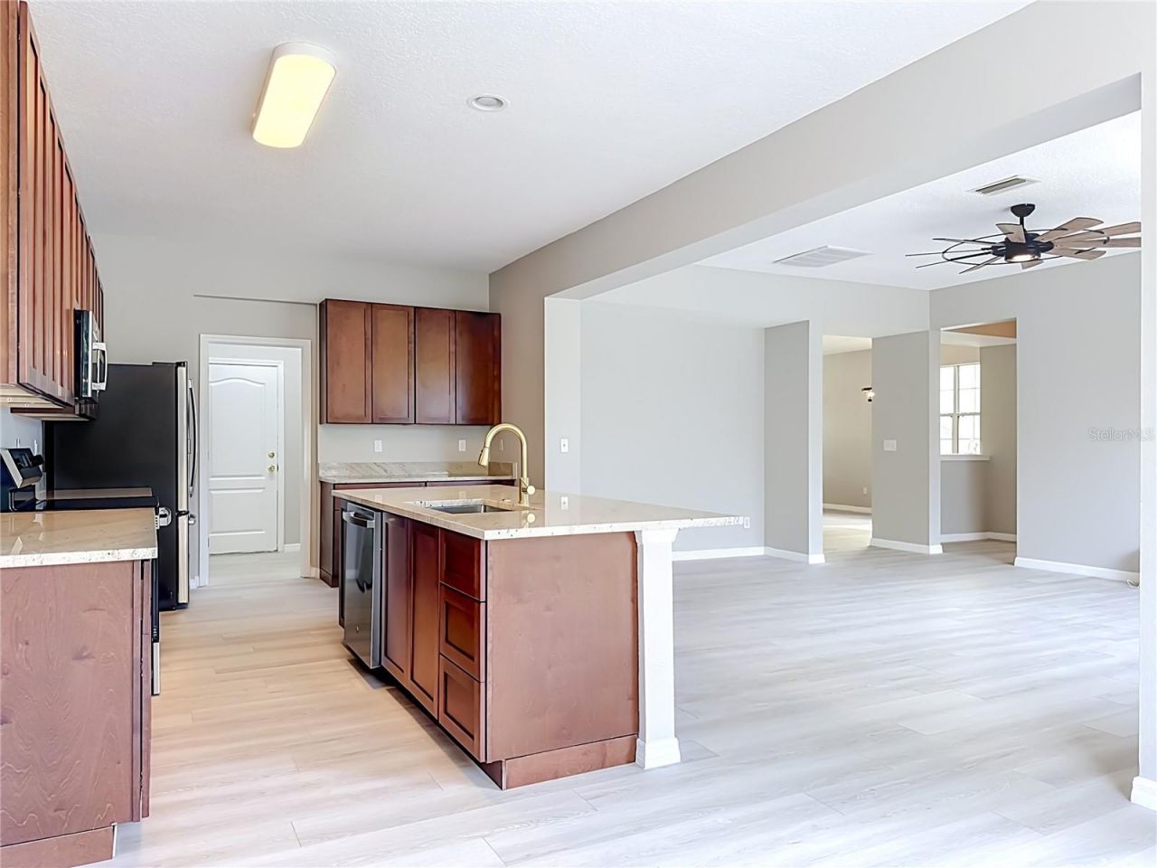 1620 Atlantic Drive , Ruskin, FL 33570 Photo
