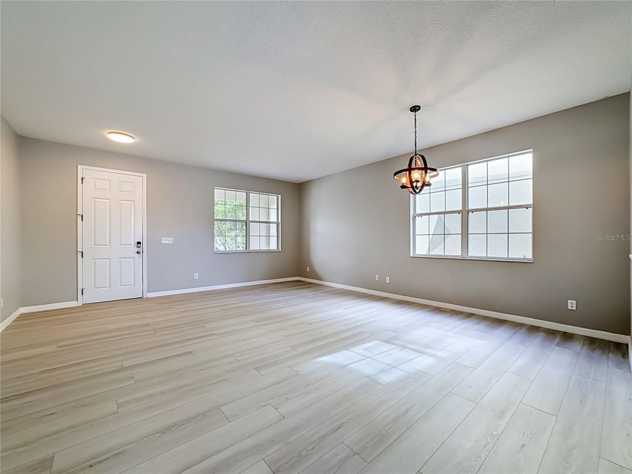 1620 Atlantic Drive , Ruskin, FL 33570 Photo