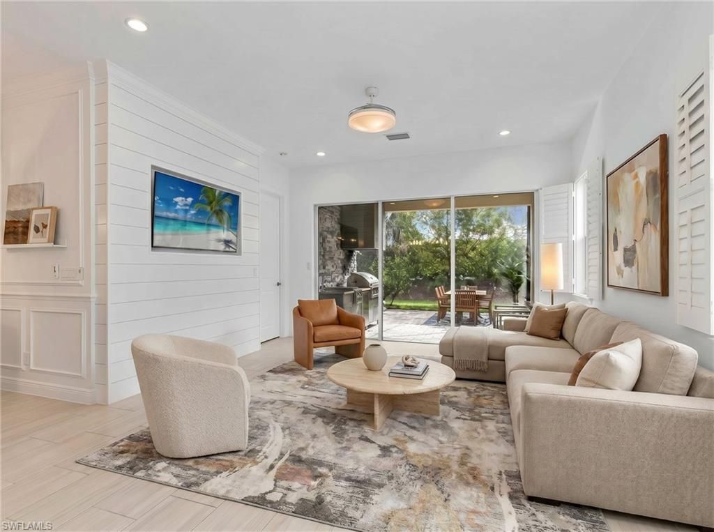 9052 Saint Lucia Dr, Naples, FL 34114 Photo