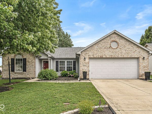5327 Twin Bridge Boulevard , Indianapolis, IN 46239