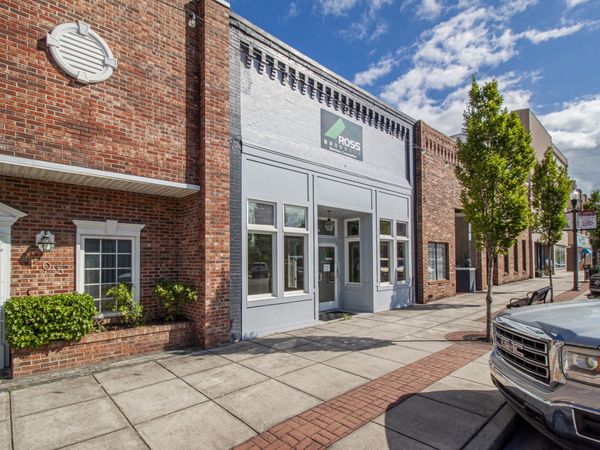109 W Lincoln St , Tullahoma, TN 37388