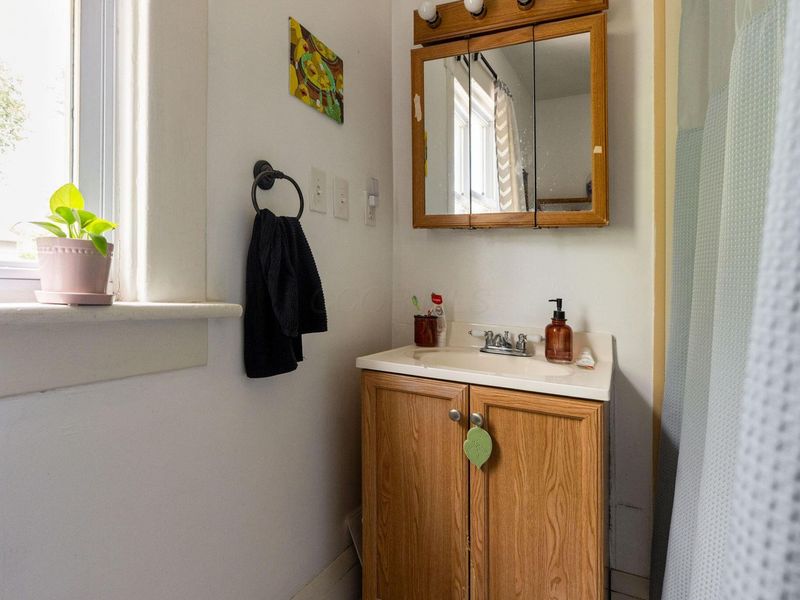 2406-2408 Indianola Avenue, Columbus, OH 43202 Photo 20