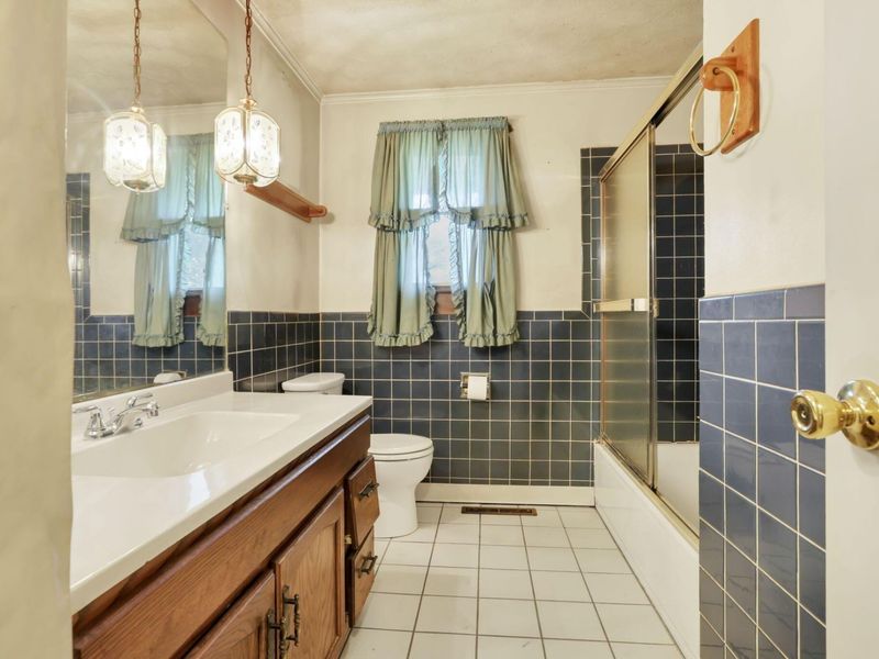 7043 Shaulis Drive, Reynoldsburg, OH 43068 Photo 16
