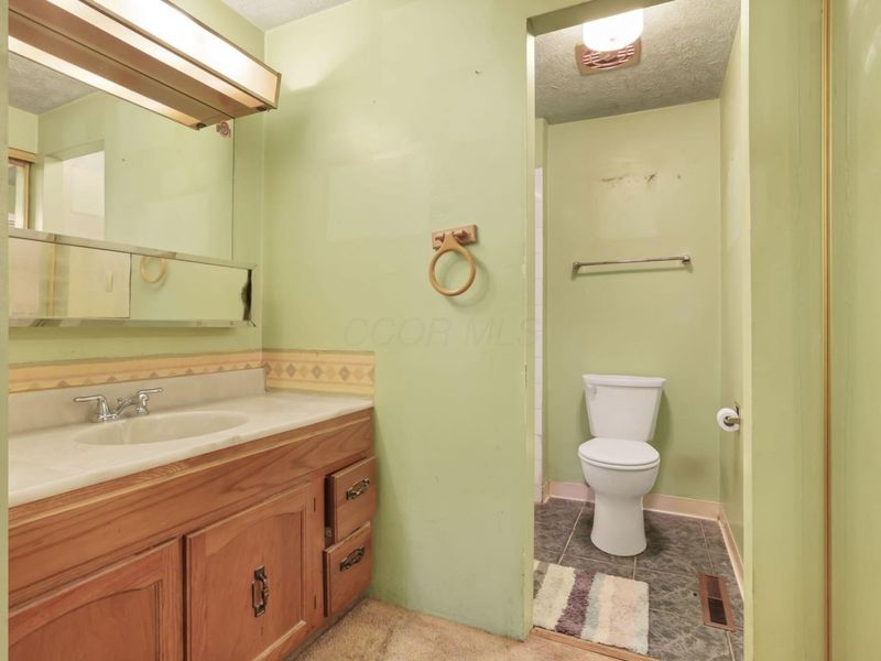 7043 Shaulis Drive, Reynoldsburg, OH 43068 Photo 26