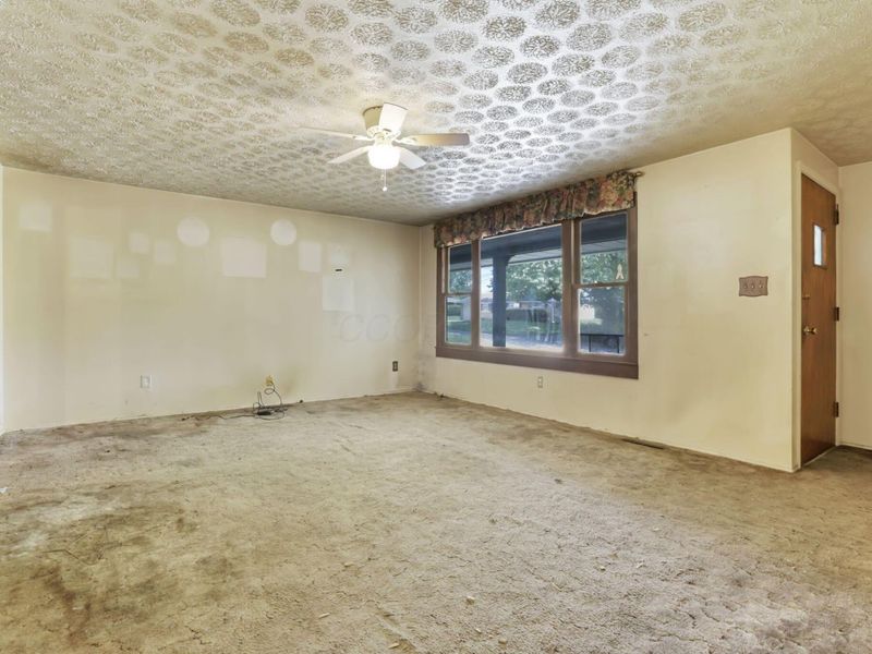 7043 Shaulis Drive, Reynoldsburg, OH 43068 Photo 5
