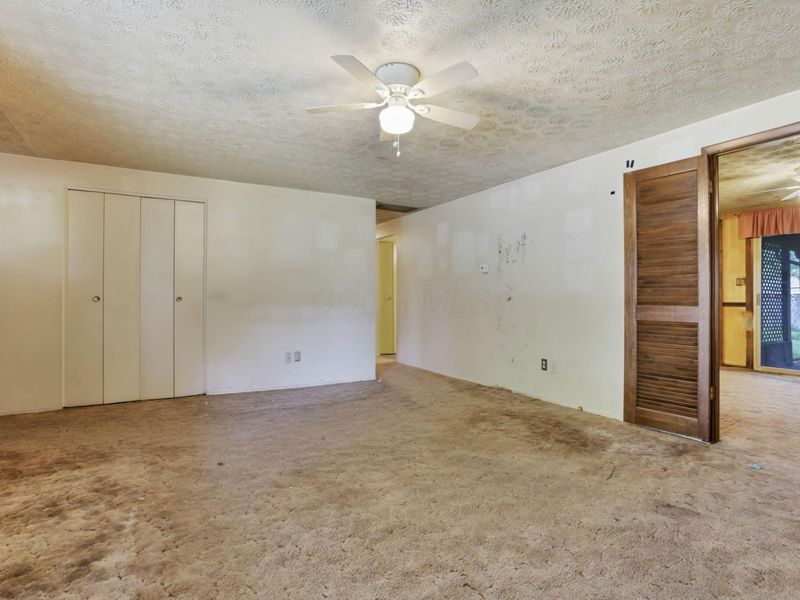 7043 Shaulis Drive, Reynoldsburg, OH 43068 Photo 7