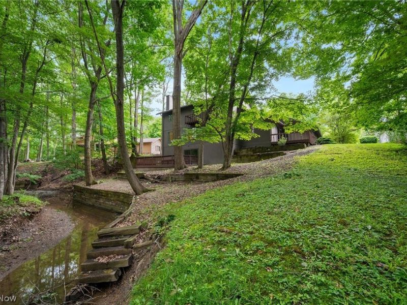 10934 Fawn Meadow Lane, Strongsville, OH 44149 Photo 12