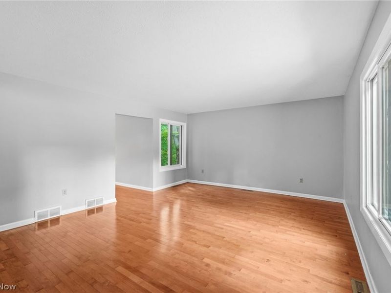 10934 Fawn Meadow Lane, Strongsville, OH 44149 Photo 15