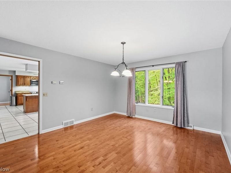 10934 Fawn Meadow Lane, Strongsville, OH 44149 Photo 18
