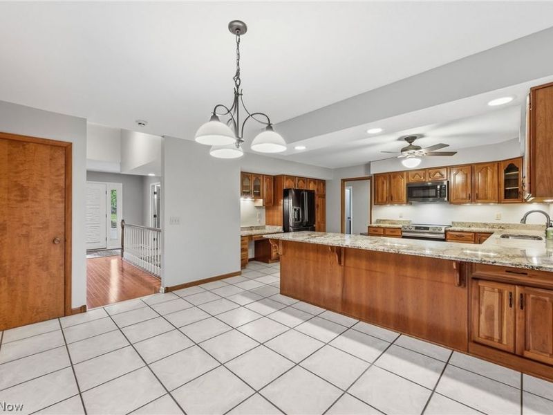 10934 Fawn Meadow Lane, Strongsville, OH 44149 Photo 23