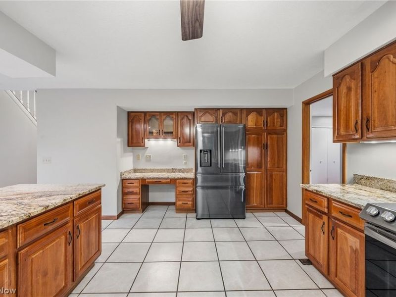 10934 Fawn Meadow Lane, Strongsville, OH 44149 Photo 25