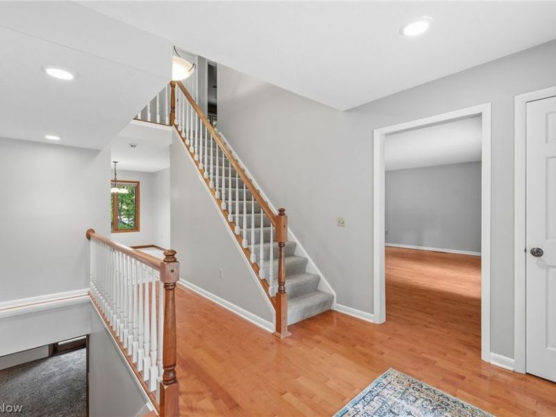 10934 Fawn Meadow Lane, Strongsville, OH 44149 Photo 4