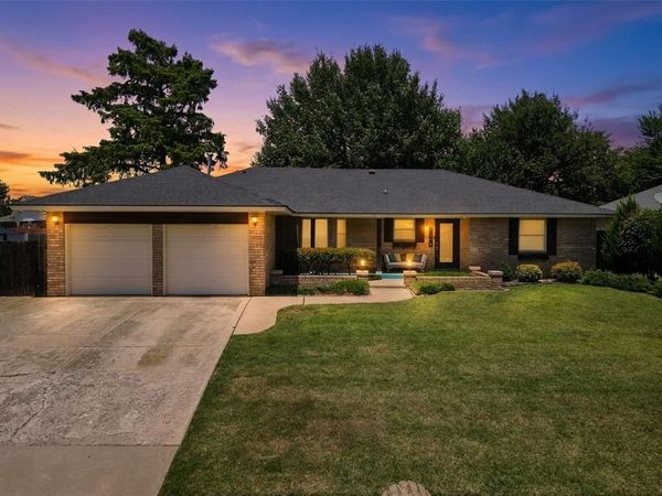 1539 Winding Creek Road, Moore, OK 73160