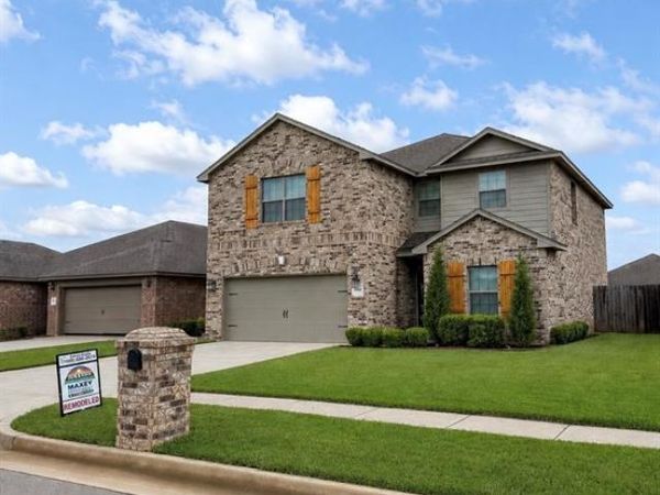 1009 NW 5th Street, Newcastle, OK 73065