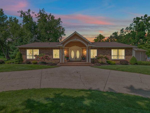 686 Leonard Drive, Coldwater, MI 49036