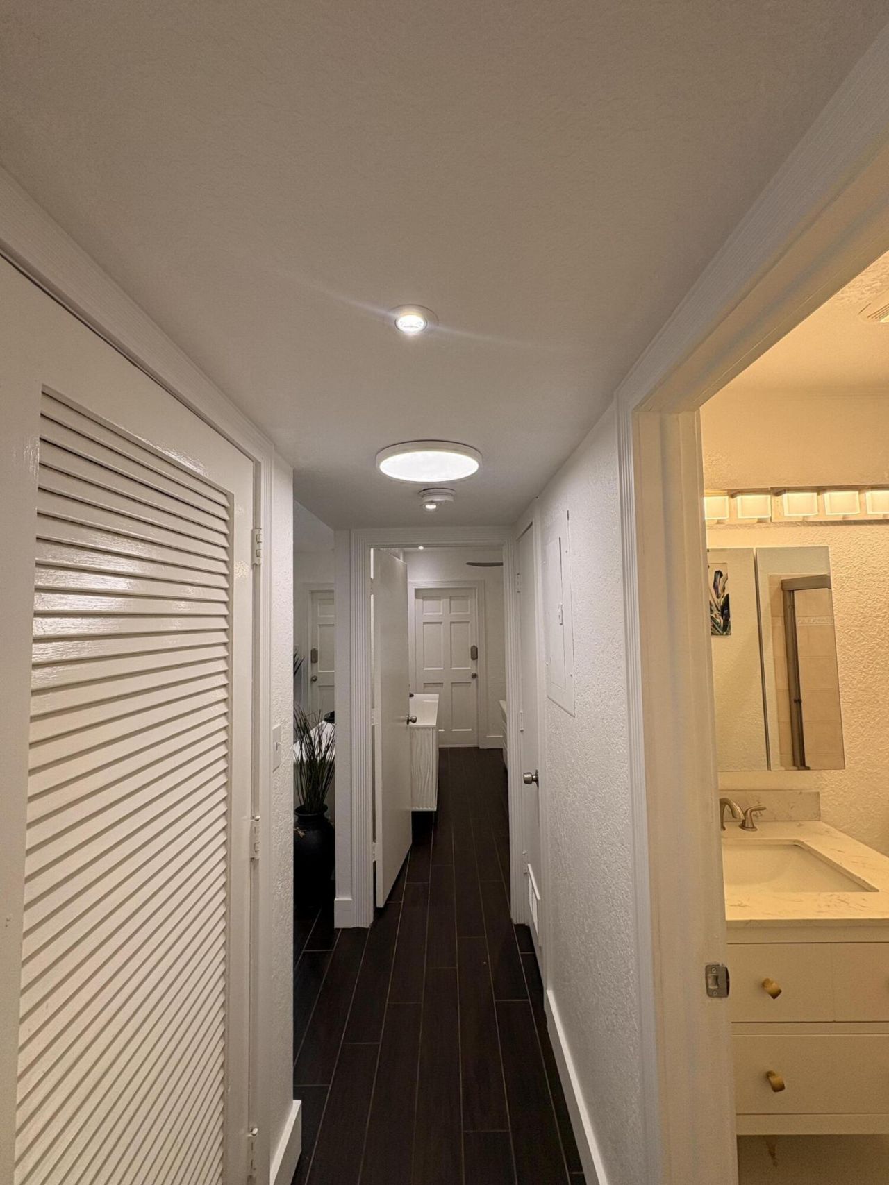 601 SE 5th Court, Unit 102, Fort Lauderdale, FL 33301 Photo