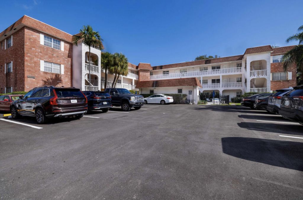 601 SE 5th Court, Unit 102, Fort Lauderdale, FL 33301 Photo