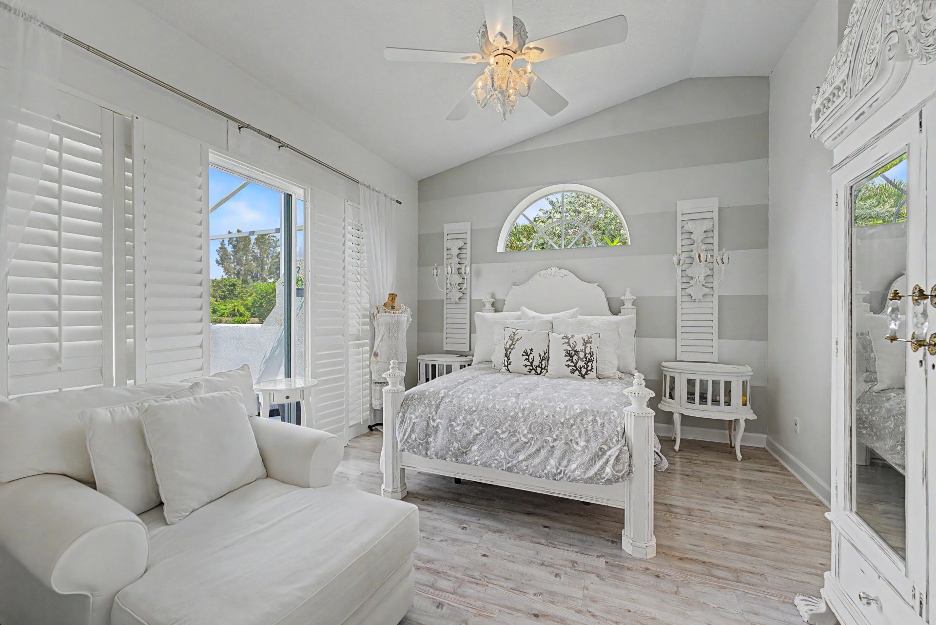3268 Lakeshore Drive, Hutchinson Island, FL 34949 Photo