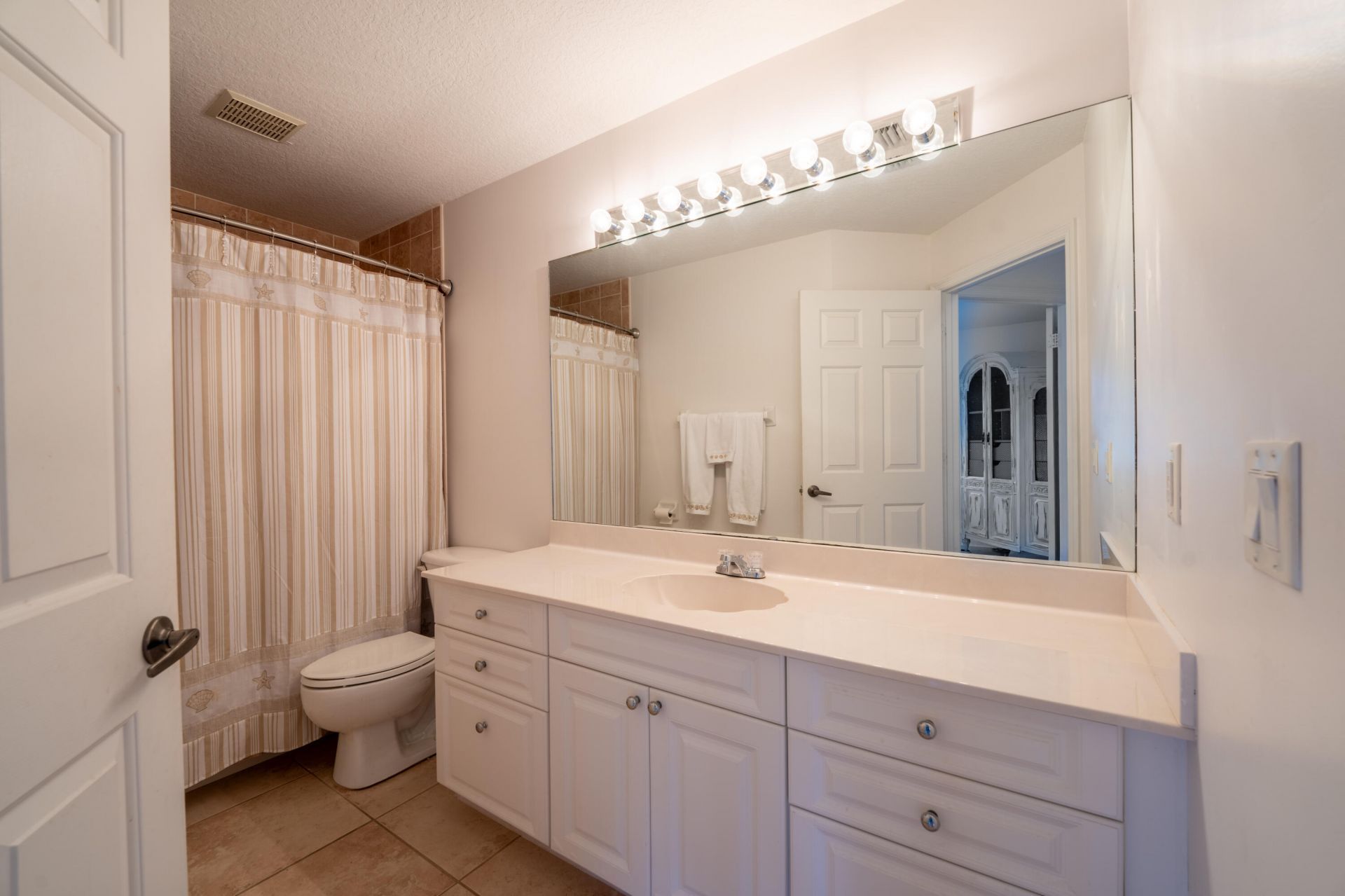 3268 Lakeshore Drive, Hutchinson Island, FL 34949 Photo