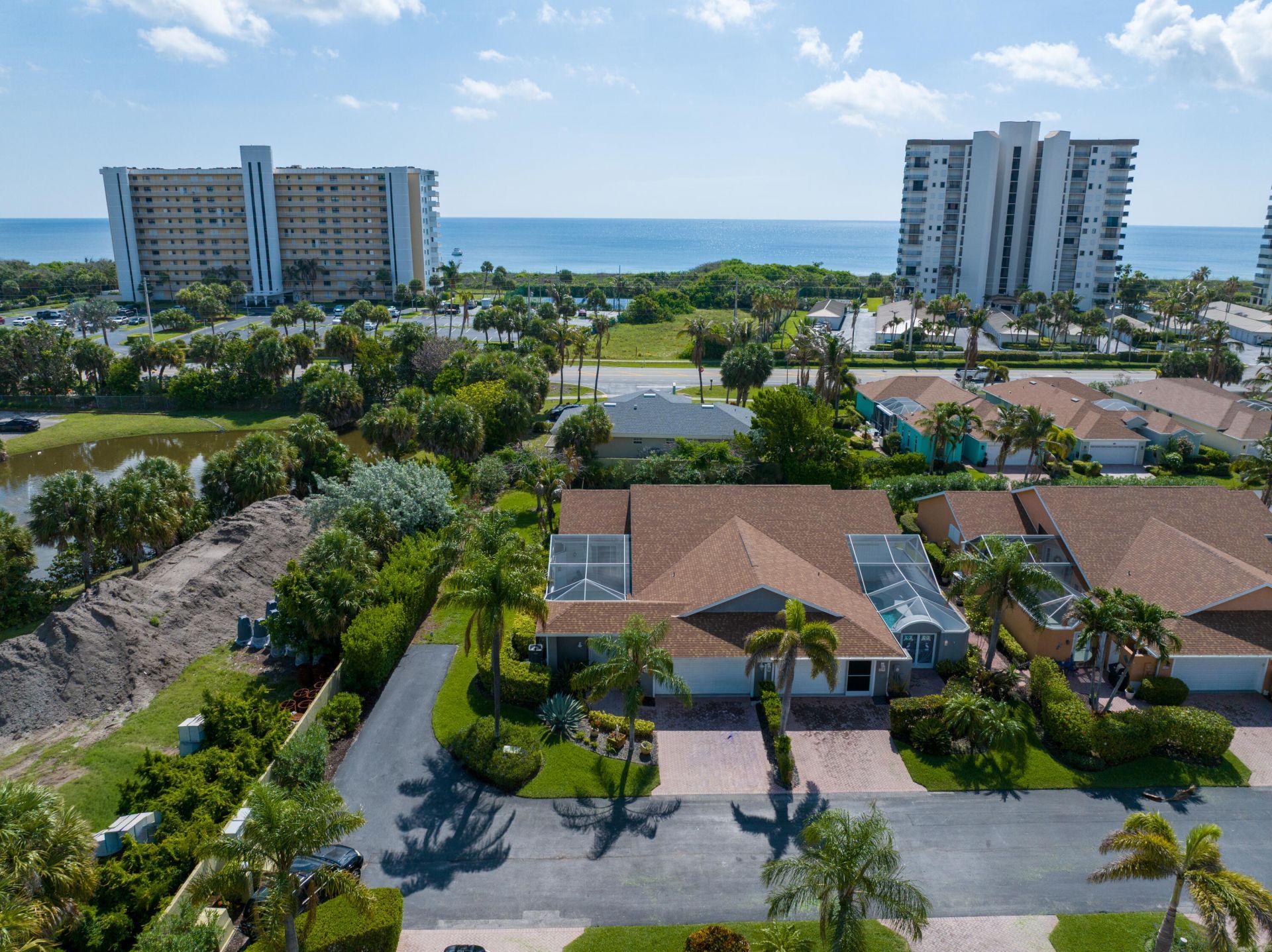 3268 Lakeshore Drive, Hutchinson Island, FL 34949 Photo