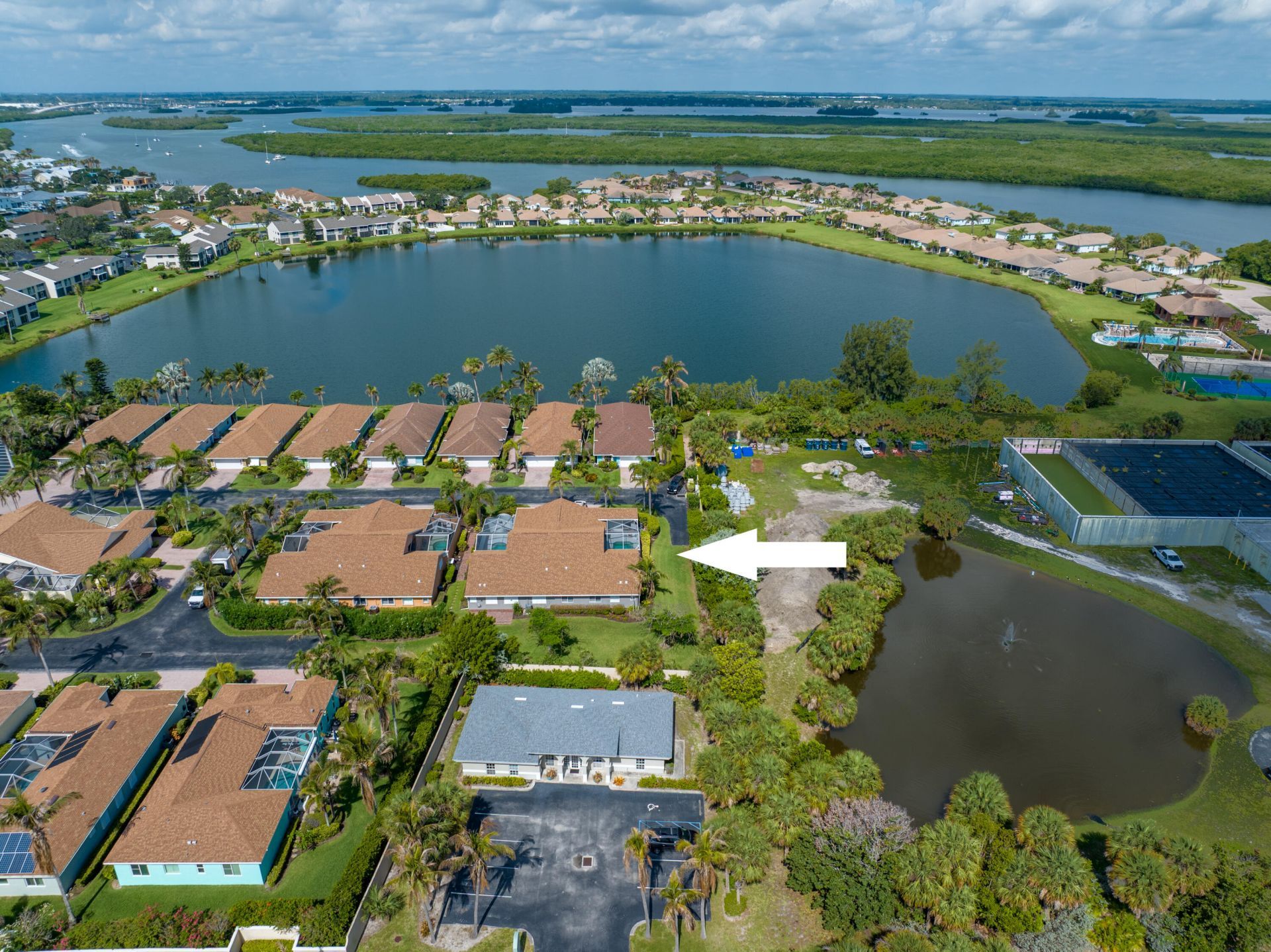 3268 Lakeshore Drive, Hutchinson Island, FL 34949 Photo