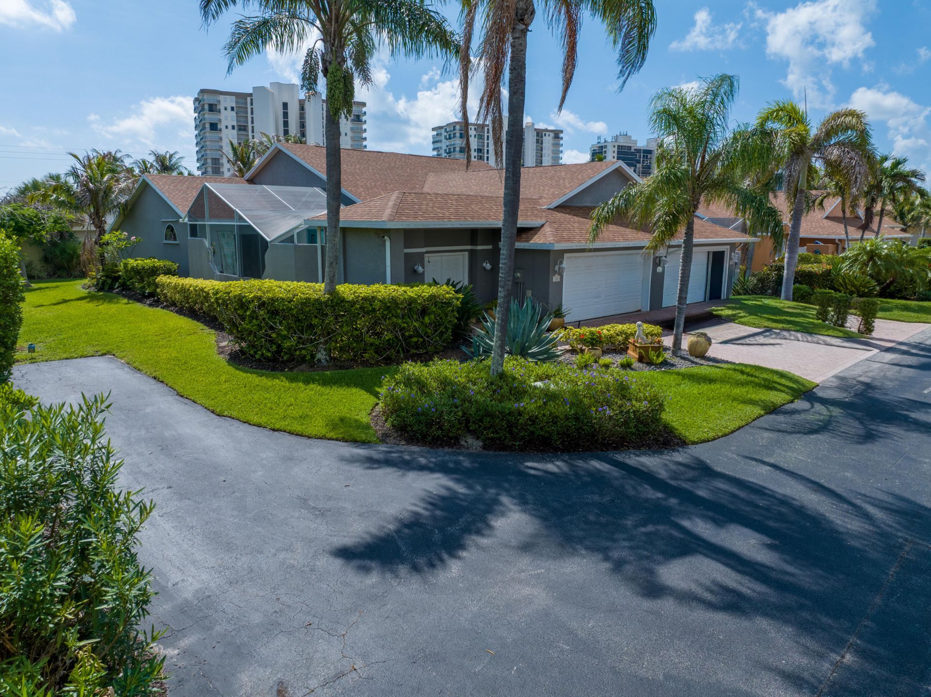 3268 Lakeshore Drive, Hutchinson Island, FL 34949 Photo