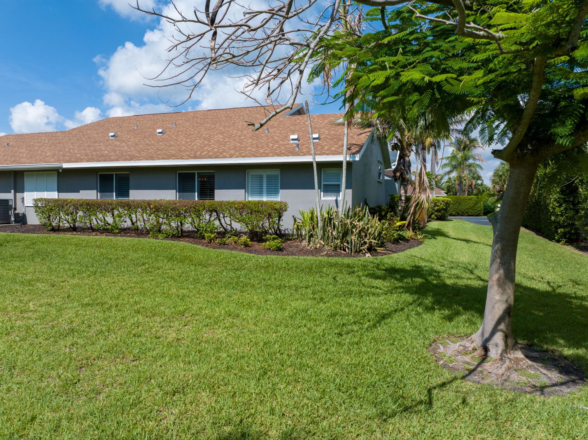 3268 Lakeshore Drive, Hutchinson Island, FL 34949 Photo
