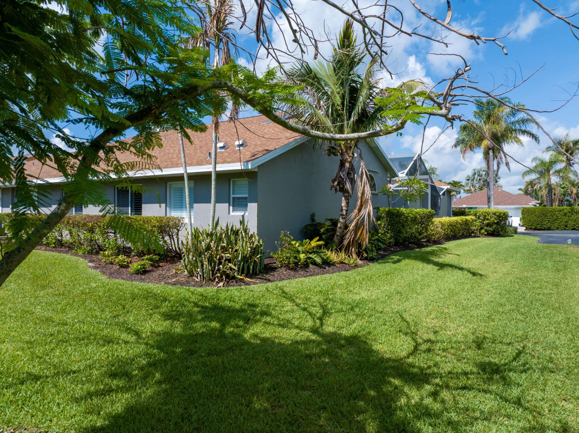 3268 Lakeshore Drive, Hutchinson Island, FL 34949 Photo