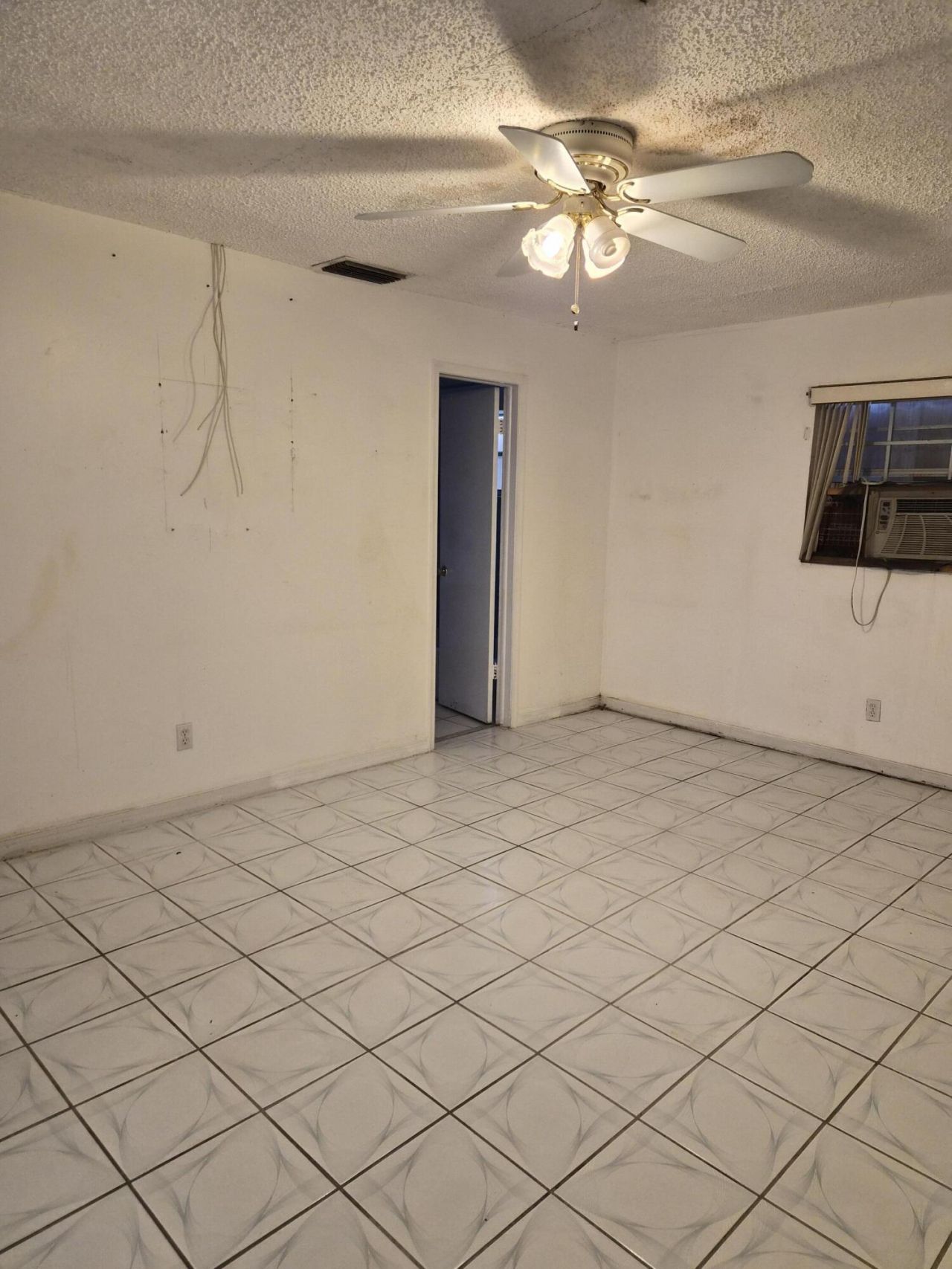 4960 NW 16th Street, Lauderhill, FL 33313 Photo
